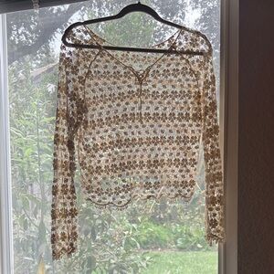 Chic Floral Lace Blouse in Cream - size L